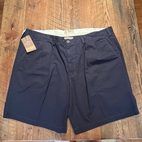 NEW Dockers Pleated Relaxed Fit Navy Blue Shorts Washed Khaki Short NWT SIZE 48 - Picture 1 of 12